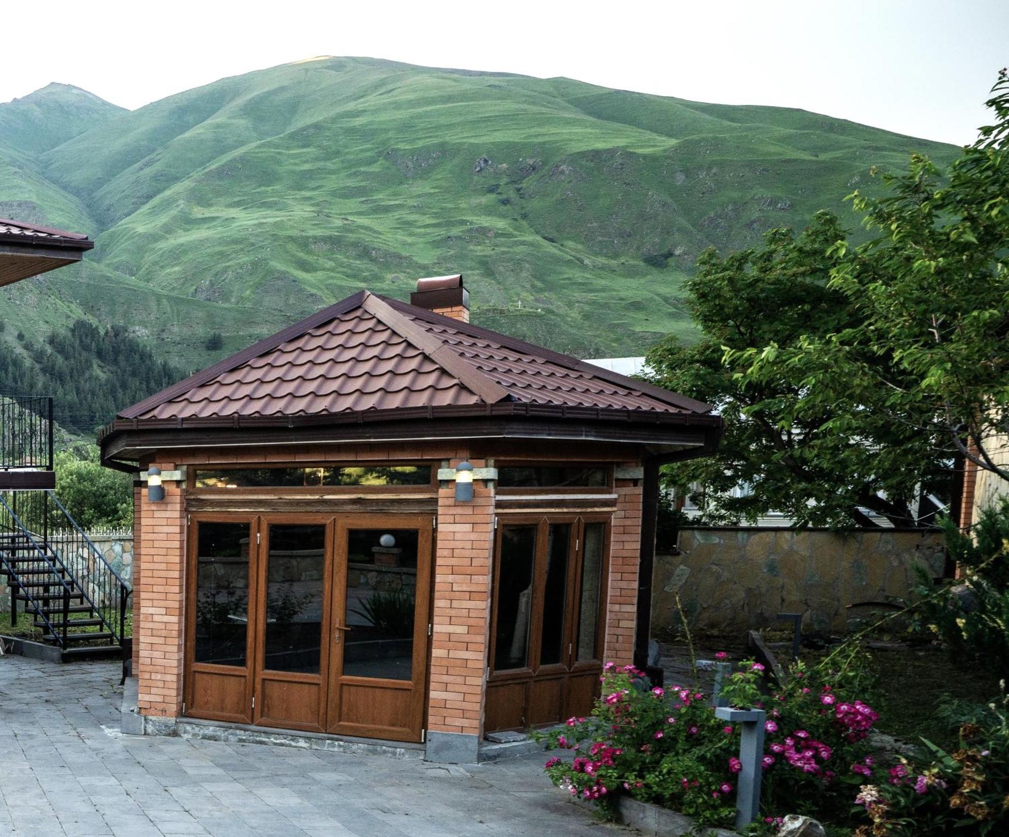 Vardisubani Villa Kazbegi Εξωτερικό φωτογραφία