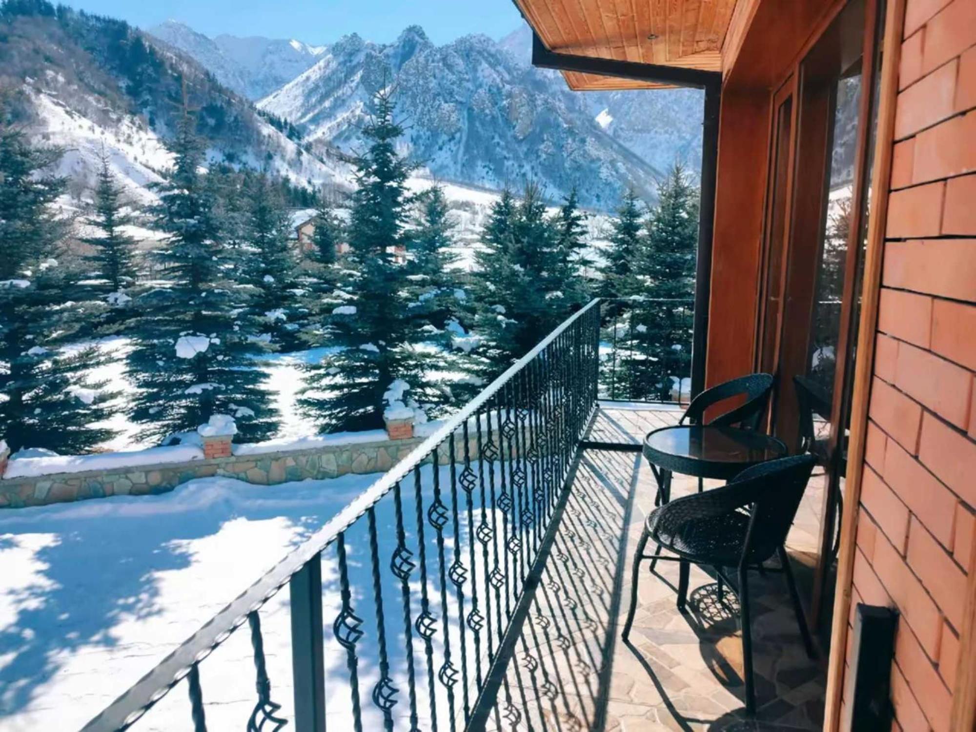 Vardisubani Villa Kazbegi Εξωτερικό φωτογραφία