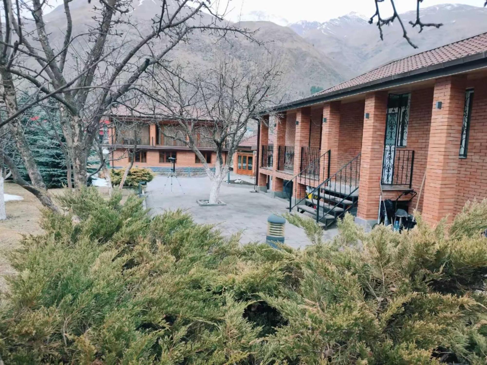 Vardisubani Villa Kazbegi Εξωτερικό φωτογραφία