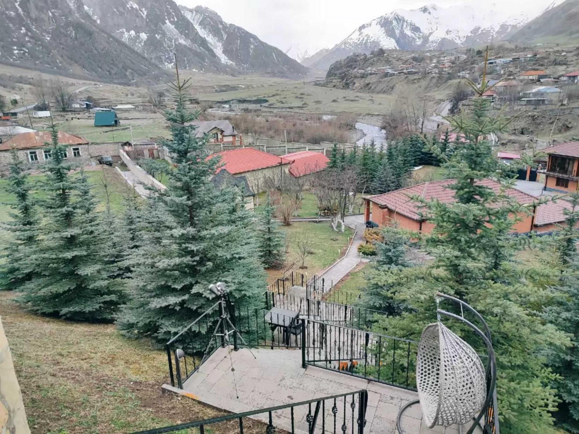 Vardisubani Villa Kazbegi Εξωτερικό φωτογραφία